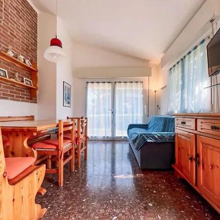 וילה With Garden *