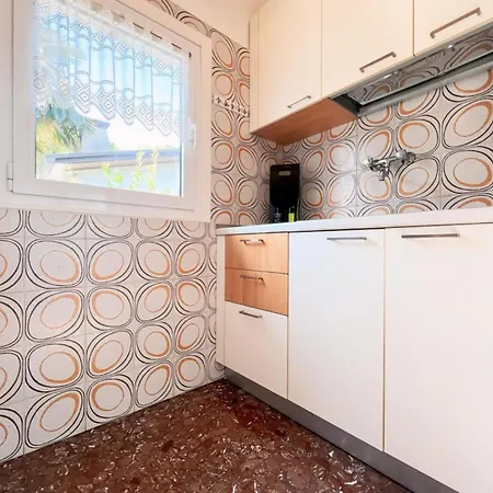 With Garden וילה ביביונה