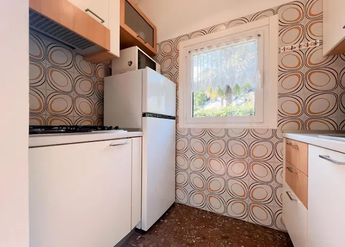 With Garden וילה *