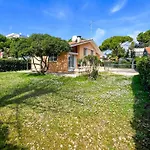 Vila With Garden *